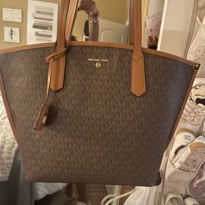 Michael Kors Crossbody